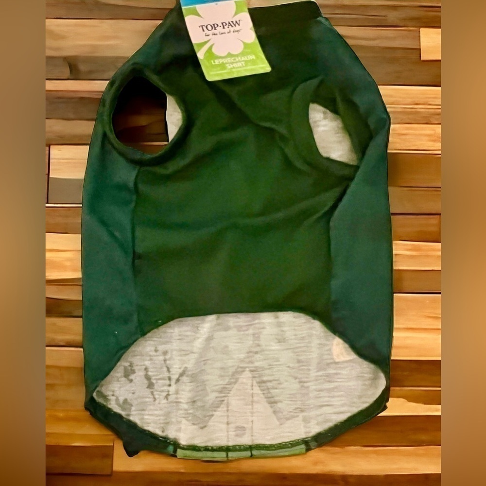 St Patrick’s Day S or XL Bowtie Dog Shirt - Picture 3 of 3